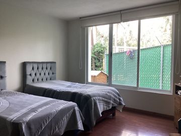 CASA EN VENTA EN EL MIRADOR LA CALERA CERCA DEL HOSPITAL MILITAR Y LA MARGARITA