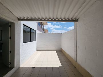 EN VENTA CASA 3 DORMITORIOS SECTOR MISICATA LOS TILOS - CUENCA