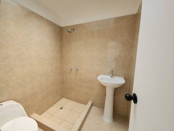 EN VENTA CASA 3 DORMITORIOS SECTOR MISICATA LOS TILOS - CUENCA