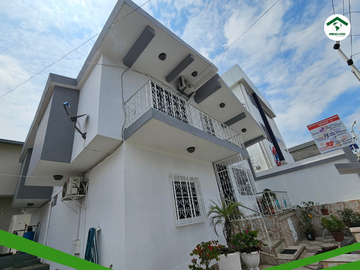 CASA RENTERA CON LOCAL COMERCIAL EN VENTA – AVENIDA REALES TAMARINDOS