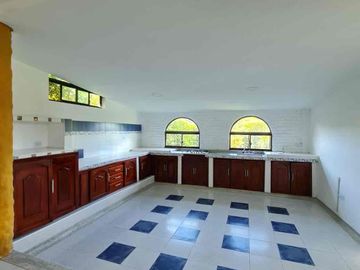 SE VENDE CASA CAMPESTRE