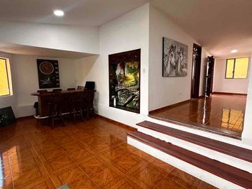 SE VENDE CASA CAMPESTRE