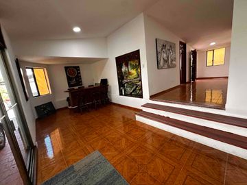 SE VENDE CASA CAMPESTRE