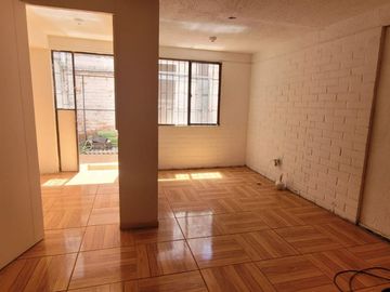 Venta de casa en Pje. San Valentín, comuna de Padre Hurtado