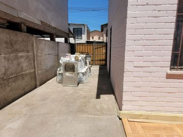 Venta de casa en Pje. San Valentín, comuna de Padre Hurtado