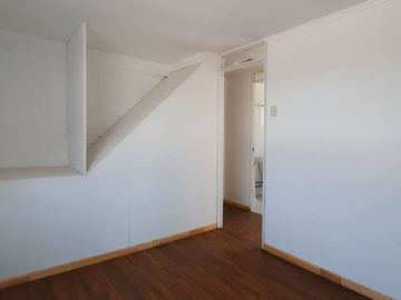 Venta de casa en Pje. San Valentín, comuna de Padre Hurtado