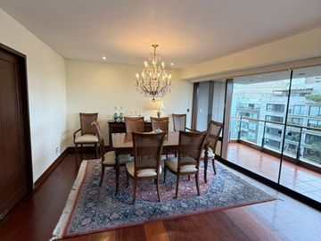 Espectacular Flat de 224 m² con Vista a la avenida y Cerca Al Golf en San Isidro