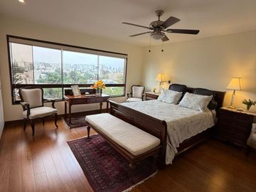 Espectacular Flat de 224 m² con Vista a la avenida y Cerca Al Golf en San Isidro