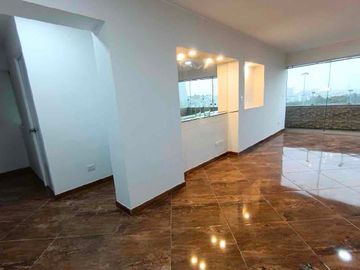 VENTA DE DEPARTAMENTO REMODELADO EN SURCO
