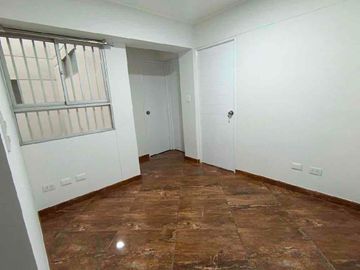 VENTA DE DEPARTAMENTO REMODELADO EN SURCO