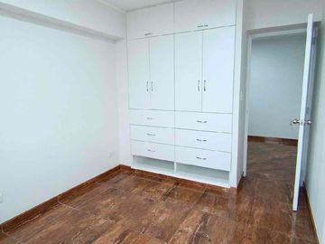 VENTA DE DEPARTAMENTO REMODELADO EN SURCO