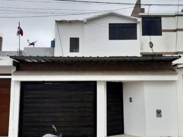 VENTA DE CASA EN URBANIZACIÓN LA PURISIMA DE CHICLAYO