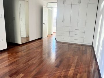 LINDA CASA EN LAMBRAMANI EN VENTA
