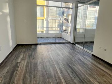 LINDA CASA EN LAMBRAMANI EN VENTA