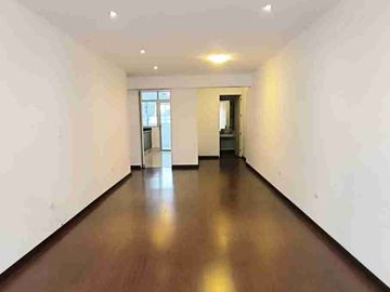 Venta Moderno Flat  en San Isidro