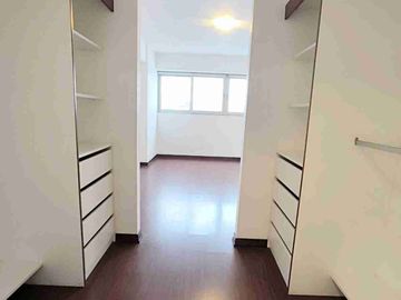 Venta Moderno Flat  en San Isidro