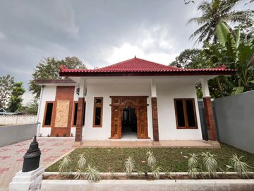 RUMAH MODERN DESAIN ETNIK, HARGA TERJANGKAU DI DESA BOROBUDUR