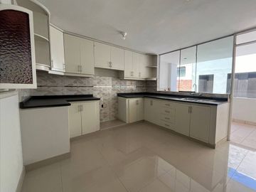DEPARTAMENTO EN VENTA EN JOSE LUIS BUSTAMANTE Y RIVERO