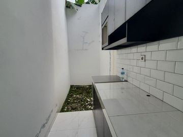 RUMAH MODERN SIAP HUNI DALAM CLUSTER DI BOGOR, JAWA BARAT