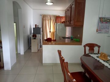 HOUSE AND LOT IN TAGAYTAY CITY