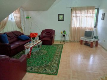 HOUSE AND LOT IN TAGAYTAY CITY