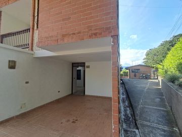 CA141 SEVENDE CASA EN CONJUNTO CAMPESTRE ALTOS DE LA COLINA TULUA
