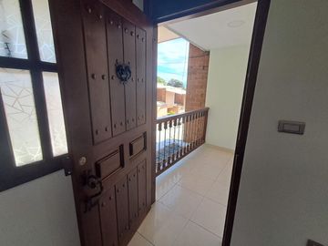 CA141 SEVENDE CASA EN CONJUNTO CAMPESTRE ALTOS DE LA COLINA TULUA