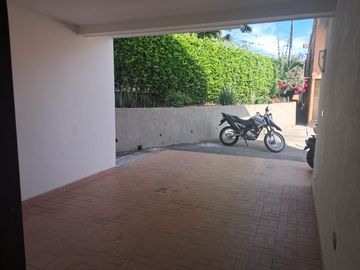 CA141 SEVENDE CASA EN CONJUNTO CAMPESTRE ALTOS DE LA COLINA TULUA