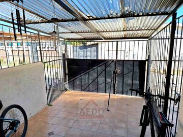 Se Vende Amplia, Linda y Funcional casa de un piso, Población Los Paltos, comuna de Quillota