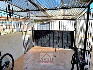 Se Vende Amplia, Linda y Funcional casa de un piso, Población Los Paltos, comuna de Quillota