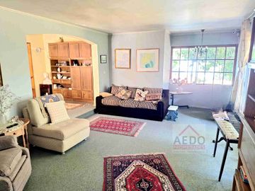 Se Vende Amplia y Linda Casa de un piso, aislada con Gran Terreno Residencial comuna de La Cruz