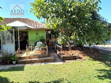 Se Vende Amplia y Linda Casa de un piso, aislada con Gran Terreno Residencial comuna de La Cruz