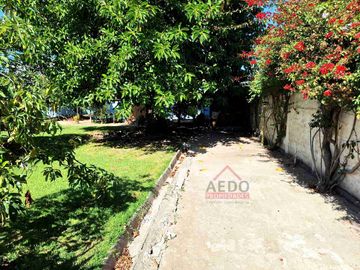 Se Vende Amplia y Linda Casa de un piso, aislada con Gran Terreno Residencial comuna de La Cruz