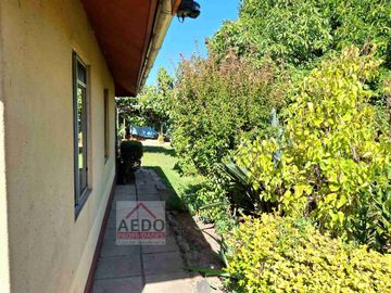 Se Vende Amplia y Linda Casa de un piso, aislada con Gran Terreno Residencial comuna de La Cruz
