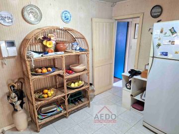 Se Vende Gran Terreno Residencial con Linda Amplia y Funcional casa de un piso, aislada, comuna de La Cruz.