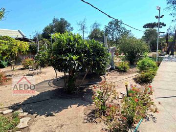 Se  Vende Gran Terreno Urbano con Linda Amplia  y Funcional casa de un piso, aislada, comuna de Quillota