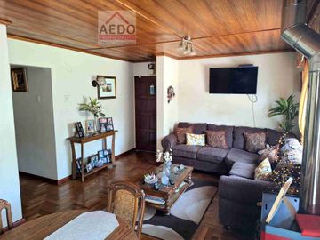 Se  Vende Gran Terreno Urbano con Linda Amplia  y Funcional casa de un piso, aislada, comuna de Quillota