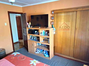 Se  Vende Gran Terreno Urbano con Linda Amplia  y Funcional casa de un piso, aislada, comuna de Quillota