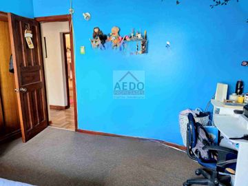 Se  Vende Gran Terreno Urbano con Linda Amplia  y Funcional casa de un piso, aislada, comuna de Quillota
