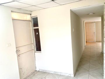 Se Vende Dpto En 2Da Planta - J.L.B.Y.R