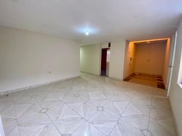 Se Vende Dpto En 2Da Planta - J.L.B.Y.R