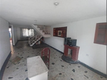 CASA EN VENTA CARVAJAL