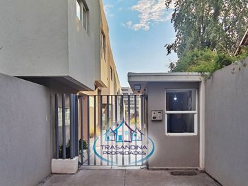 CASA AMOBLADA 3D 4B 2E en Peñalolén - Santiago