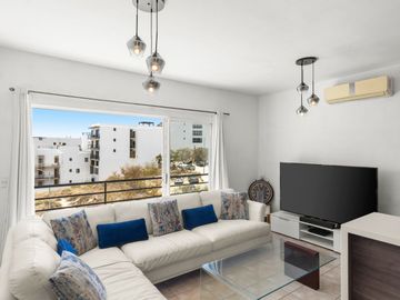 Condominio en 3er nivel con vista parcial al mar – Lomas del Cabo, Cabo San Lucas
