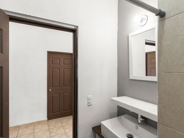Condominio en 3er nivel con vista parcial al mar – Lomas del Cabo, Cabo San Lucas