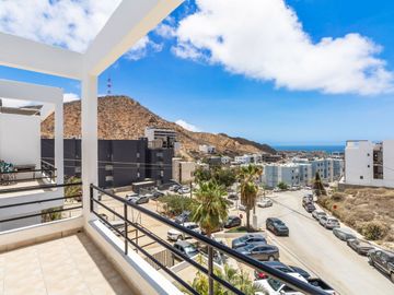 Condominio en 3er nivel con vista parcial al mar – Lomas del Cabo, Cabo San Lucas