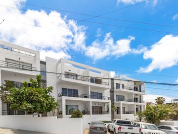 Condominio en 3er nivel con vista parcial al mar – Lomas del Cabo, Cabo San Lucas