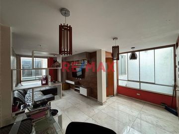 ID: 1146108 ¡Oportunidad De Venta! Departamento En Comas | $47,000 | 2 Dormitorios | 1 Baño | Piso 3 |
