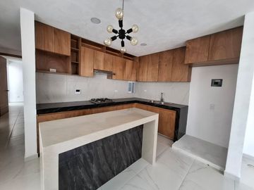 SE RENTAN CASAS DUPLEX EN FRACCIONAMIENTO CAMINO REAL HACIENDA, A UNOS METROS DE LA BUAP CU.