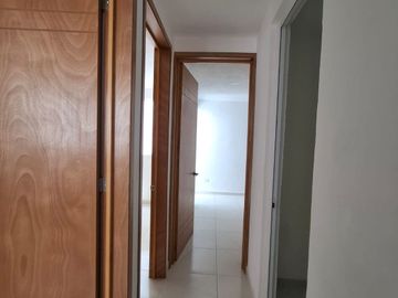 SE RENTAN CASAS DUPLEX EN FRACCIONAMIENTO CAMINO REAL HACIENDA, A UNOS METROS DE LA BUAP CU.